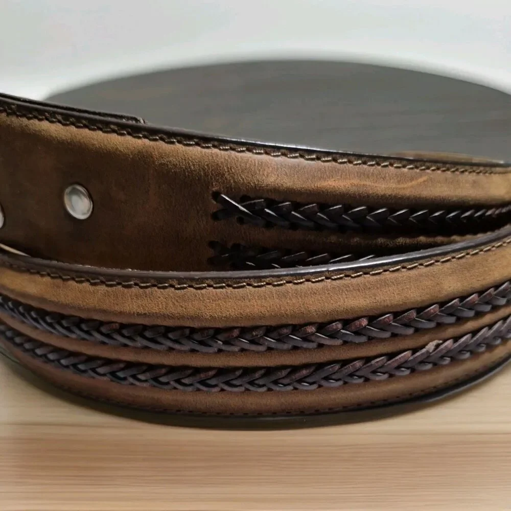 Nocona mens embossed